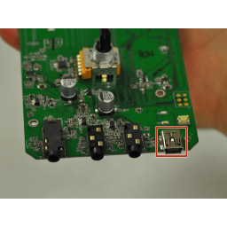 Замена USB-порта Astro Mixamp